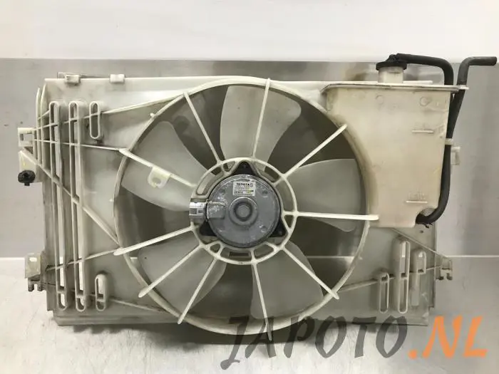 Cooling fans Toyota Corolla Verso