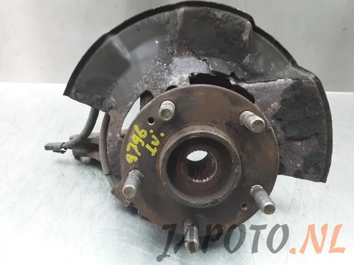 Front wheel hub Kia Sportage