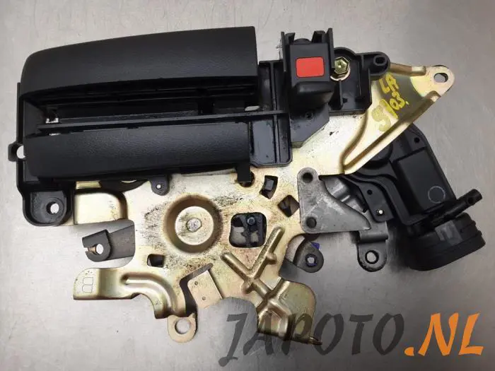 Rear door lock mechanism 4-door, left Toyota Previa