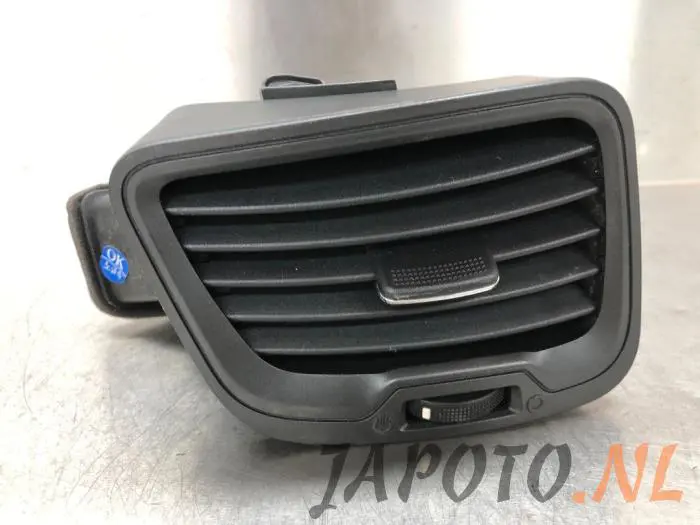 Dashboard vent Kia Rio