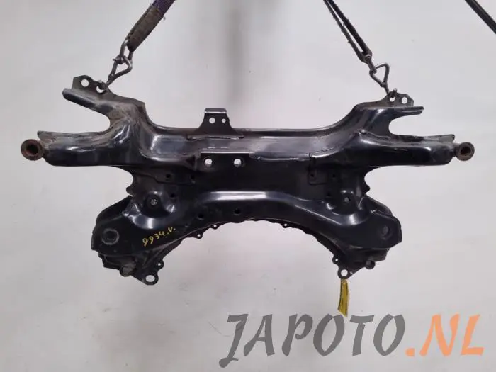 Subframe Toyota Rav-4