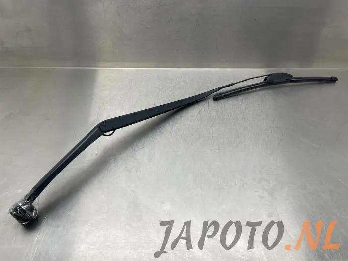 Front wiper arm Kia Rio