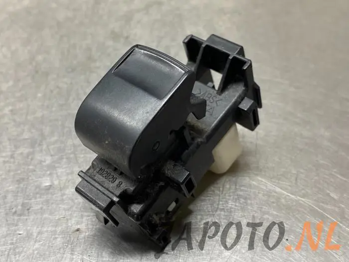 Electric window switch Toyota Auris