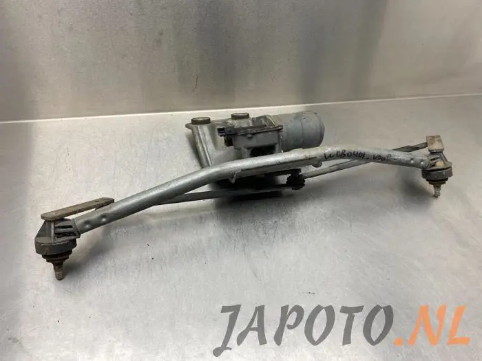 Front wiper motor Mazda 121