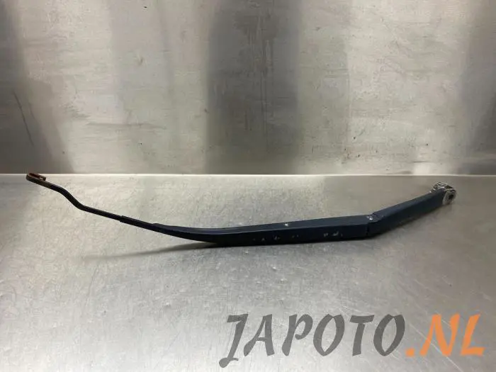 Front wiper arm Kia Rio