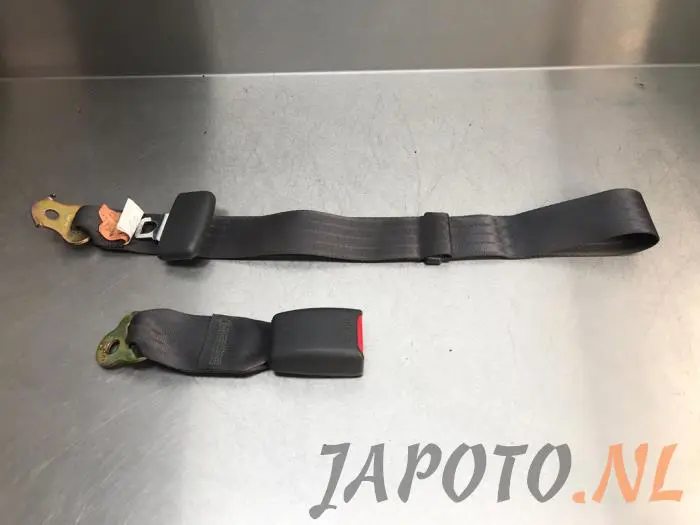 Rear seatbelt, centre Toyota Starlet