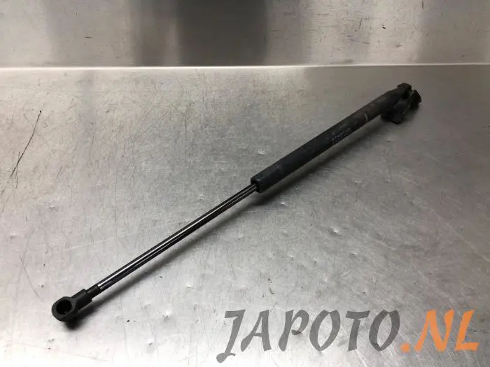 Rear gas strut, left Toyota Yaris