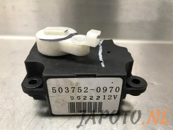 Heater valve motor Nissan Tiida