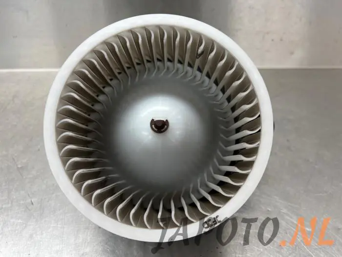 Heating and ventilation fan motor Kia Cee'D