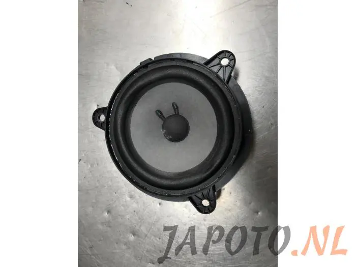 Speaker Nissan 350 Z