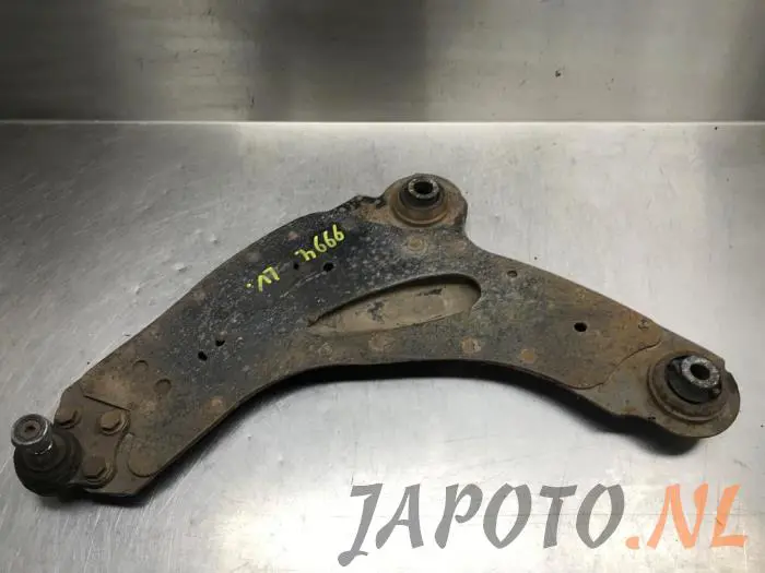 Front lower wishbone, left Nissan Primastar