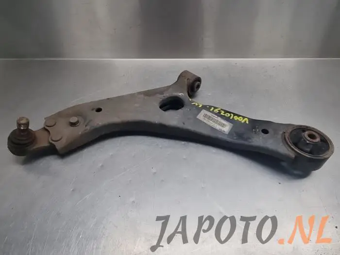 Front lower wishbone, left Kia Sportage