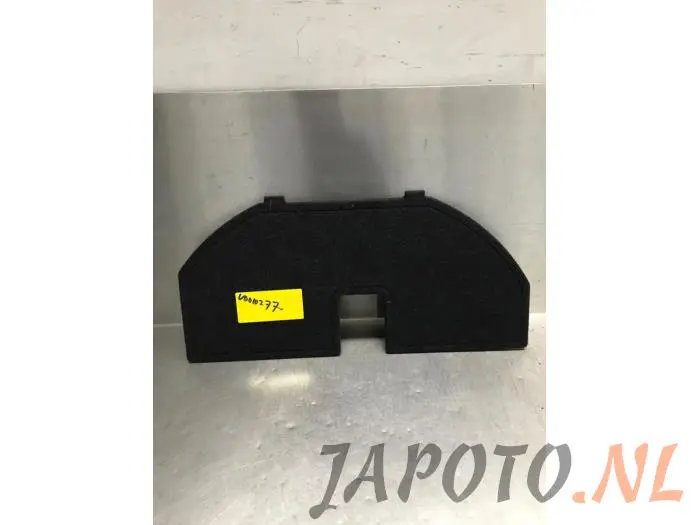 Floor panel load area Nissan Note