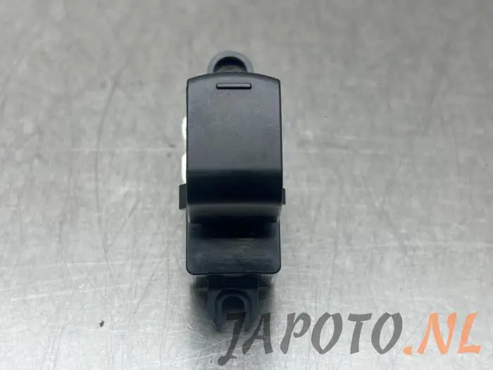 Electric window switch Nissan Note