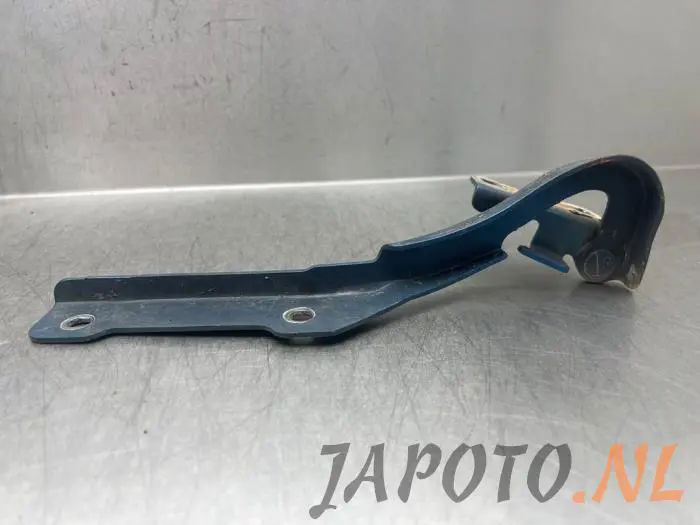 Bonnet Hinge Nissan Pixo