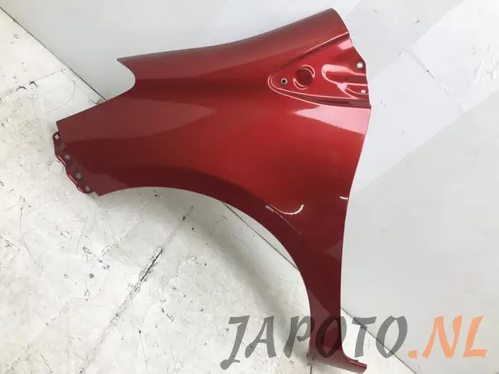 Front wing, left Toyota Yaris