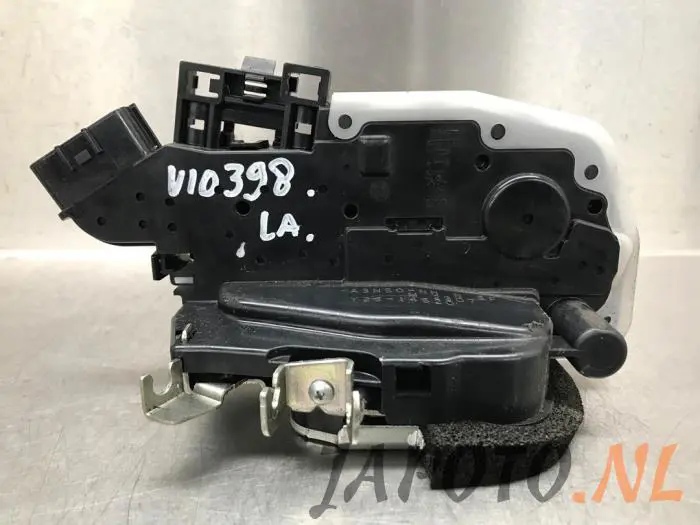 Rear door lock mechanism 4-door, left Nissan Micra