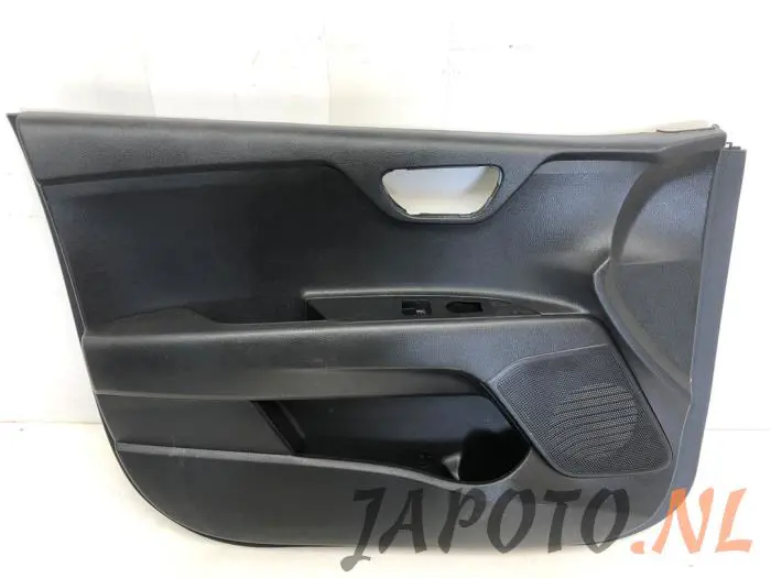 Door trim 4-door, front left Kia Stonic