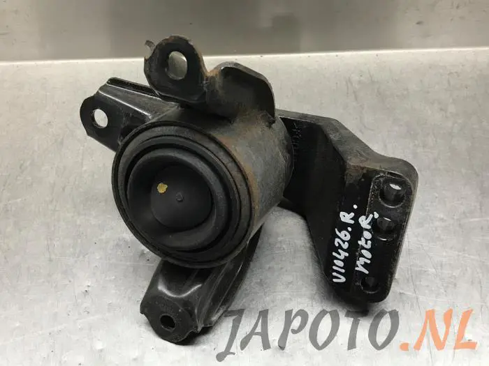 Engine mount Kia Rio