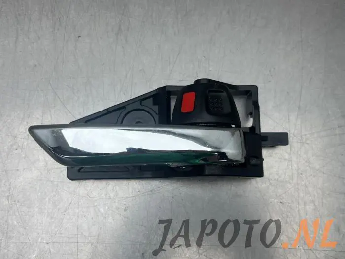 Rear door handle 4-door, right Suzuki Swift