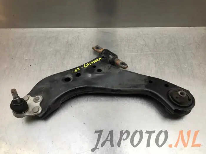 Front lower wishbone, left Toyota Rav-4