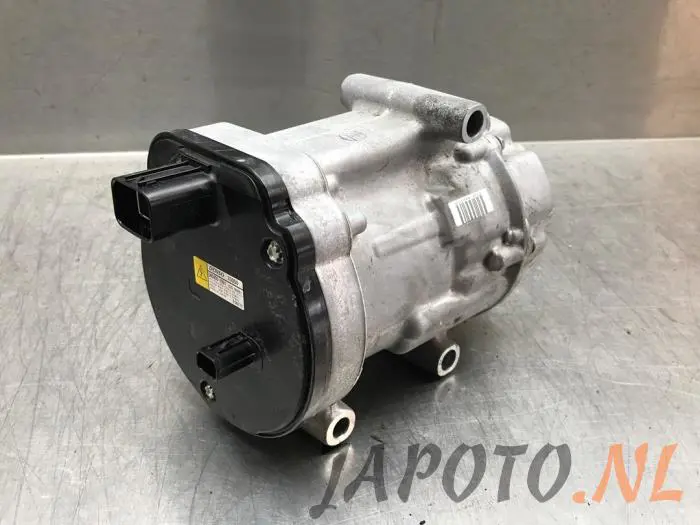 Air conditioning pump Toyota Rav-4