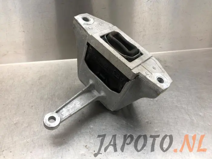 Engine mount Kia Niro