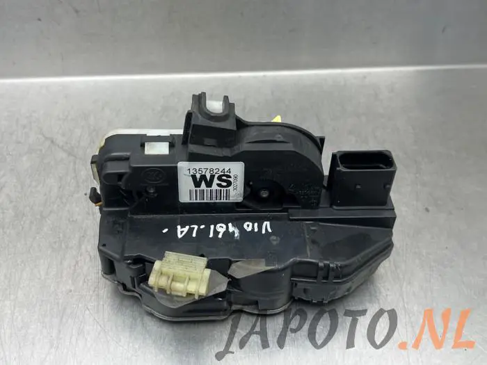 Rear door lock mechanism 4-door, left Chevrolet Cruze