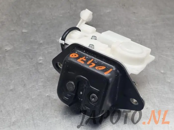 Tailgate lock mechanism Honda Jazz