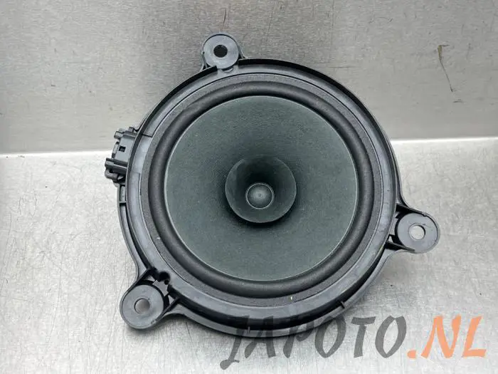 Speaker Mazda MX-5