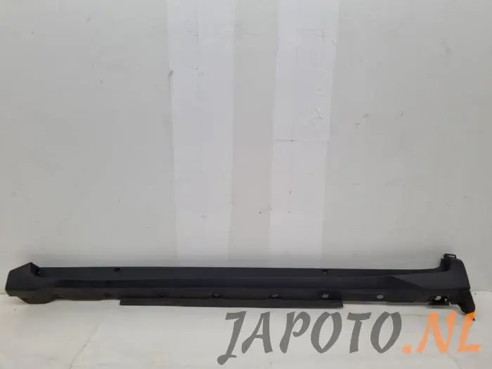 Side skirt, left Toyota C-HR