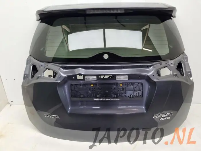 Tailgate Toyota Rav-4