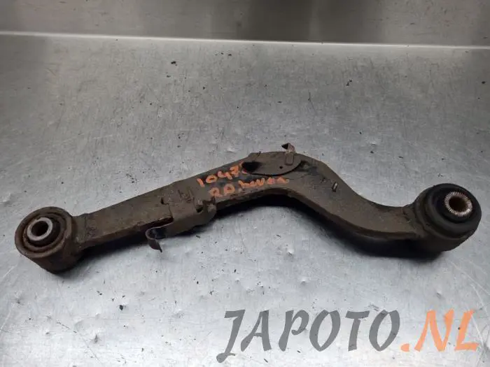 Rear upper wishbone, right Toyota Rav-4