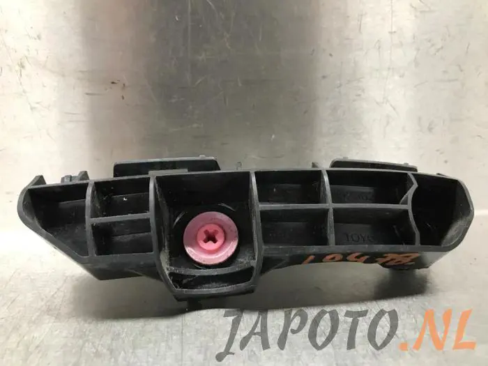 Rear bumper bracket, right Toyota Rav-4