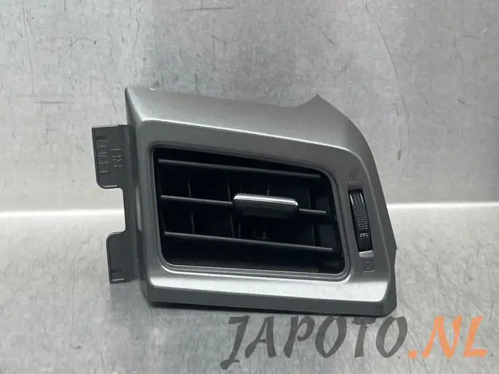 Dashboard vent Toyota Rav-4