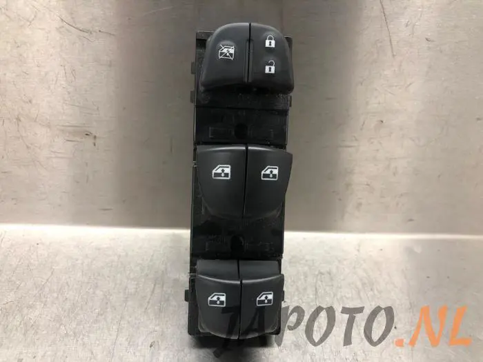 Multi-functional window switch Nissan Qashqai