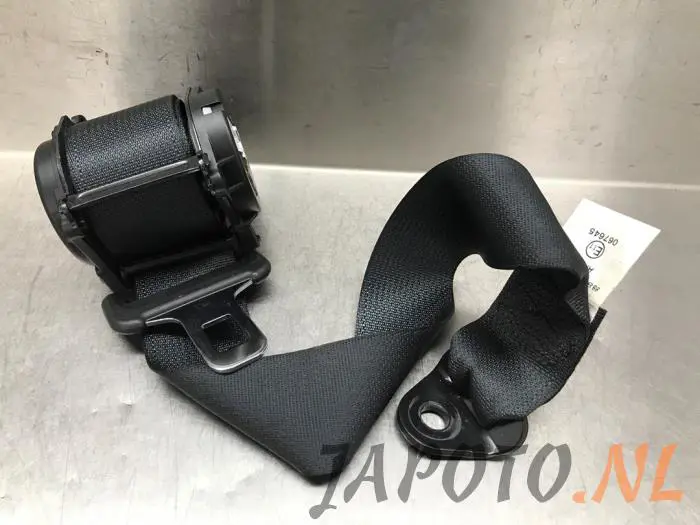 Rear seatbelt, right Nissan Qashqai+2