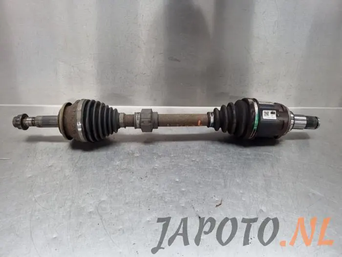 Front drive shaft, left Toyota Rav-4