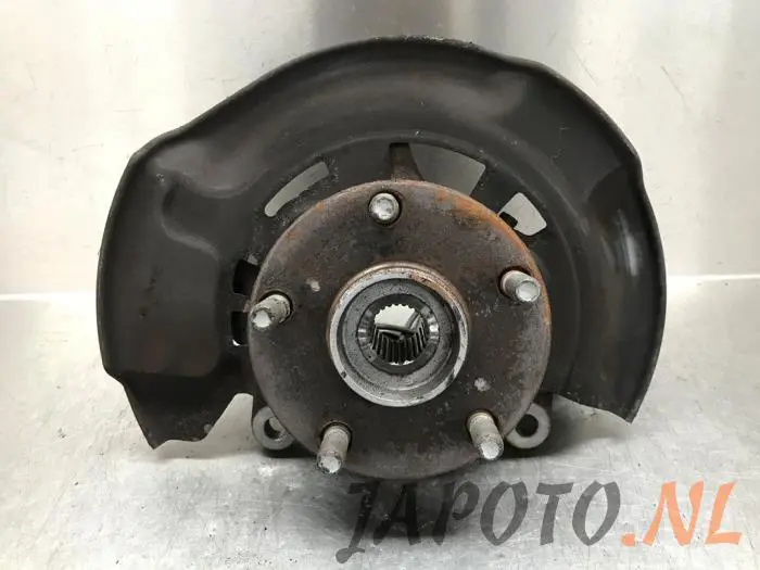 Front wheel hub Toyota Rav-4