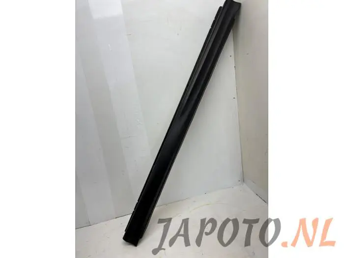 Side skirt, left Mitsubishi ASX