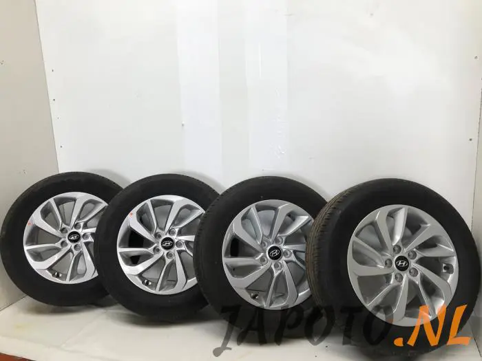 Sport rims set + tires Hyundai Tucson