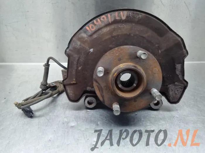 Front wheel hub Suzuki Swift