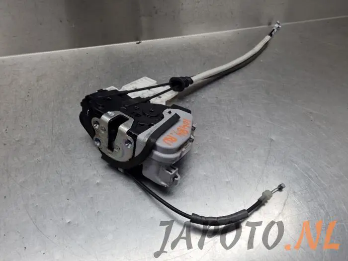 Front door lock mechanism 4-door, right Hyundai Ioniq