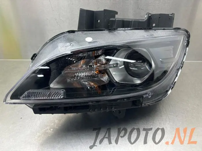 Headlight, left Hyundai Kona