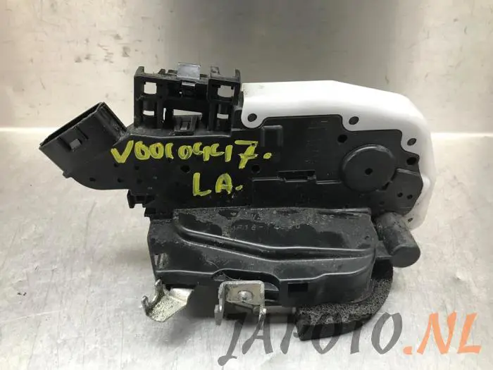 Rear door lock mechanism 4-door, left Nissan X-Trail