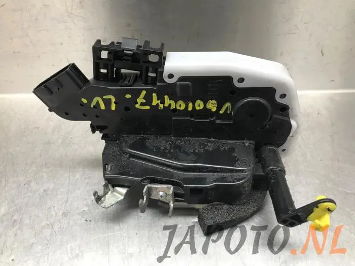 Door lock mechanism 4-door, front left Nissan X-Trail