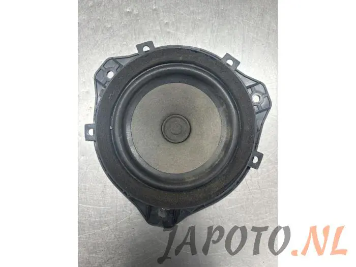 Speaker Kia Rio