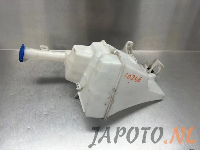 Front windscreen washer reservoir Kia Rio