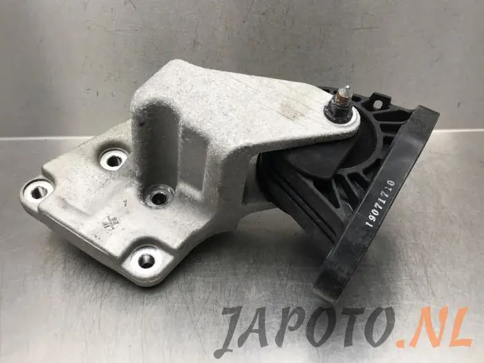 Gearbox mount Hyundai Ioniq