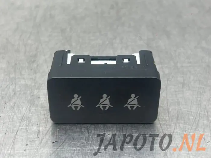 Airbag indicator light Nissan X-Trail